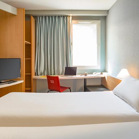 Ibis Saint Rambert D'Albon Hotel Ngoại thất bức ảnh