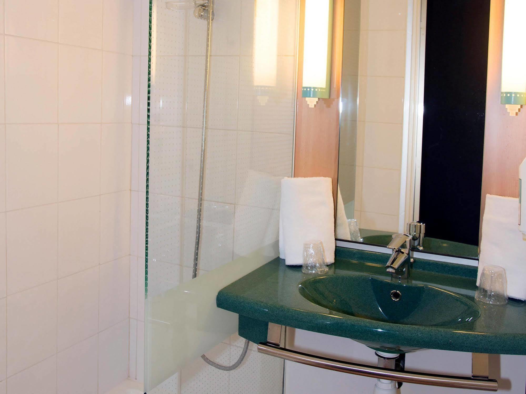 Ibis Saint Rambert D'Albon Hotel Ngoại thất bức ảnh